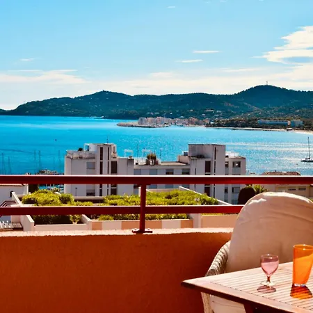 Grand 28m2 Terrasse Exceptionnelle Vue 180 Plein Sud - Piscine - Clim - Box Apartment Le Lavandou