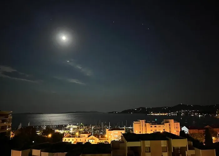 Grand 28m2 Terrasse Exceptionnelle Vue 180 Clim Box Appartamento